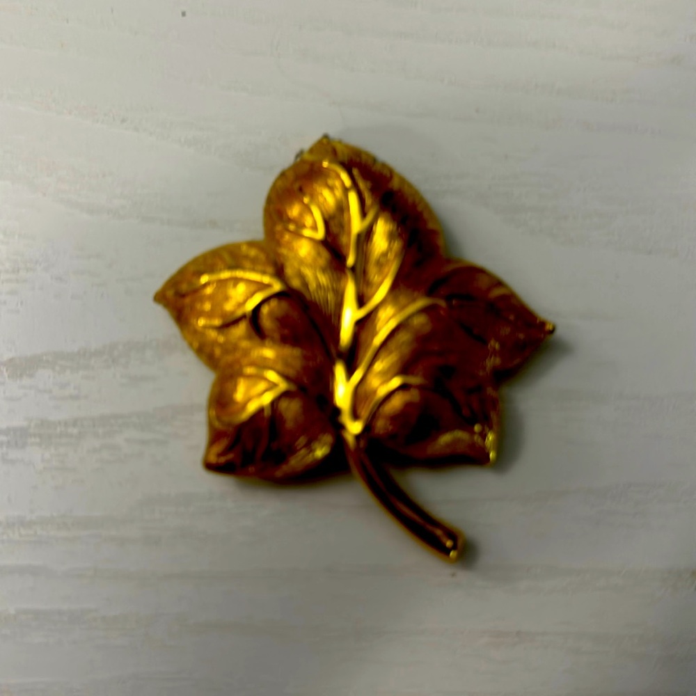Vintage Dior Leaf Brooch Gold